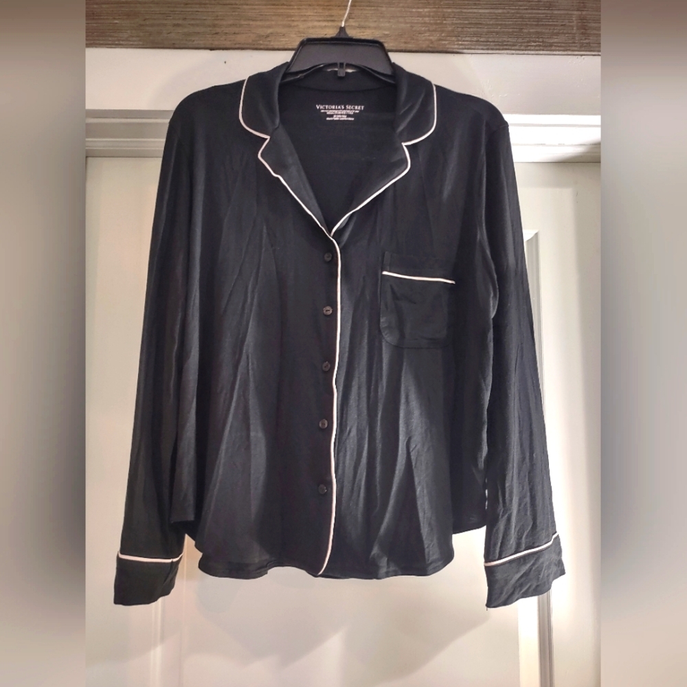 NWOT Victoria's Secret Sleep Shirt
